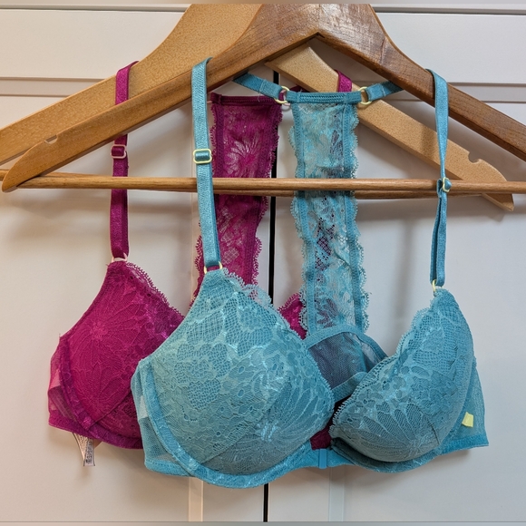 Victoria Secret Front Close Bras - Size 32A - Picture 1 of 7